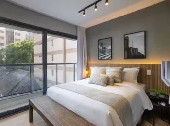 Professional Airbnb Cleaning